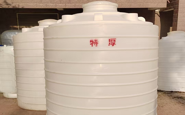 特厚临夏塑料桶批量交付实录：强化结构应对严苛储运环境