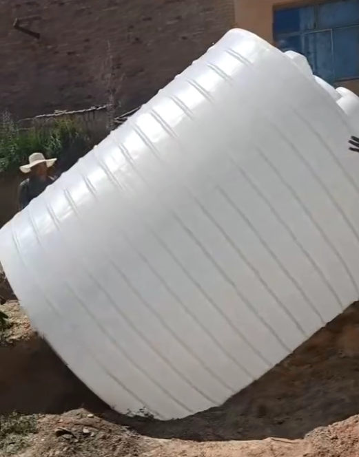 PE临夏塑料大桶批量交付案例：满足多行业储运需求的可靠容器方案